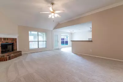 633 Manchester Drive, Mansfield, TX 76063 - Photo 8