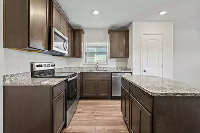 8204 Buck Mountain Pass, Fort Worth, TX 76179 - Photo 2