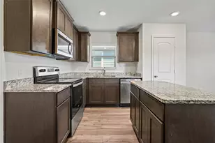 8204 Buck Mountain Pass, Fort Worth, TX 76179 - Photo 2