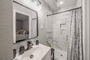4506 Roberts Ave, Dallas, TX 75215 - Photo 8