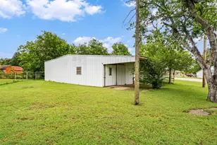 102 Fm 2308, Marlin, TX 76661 - Photo 2