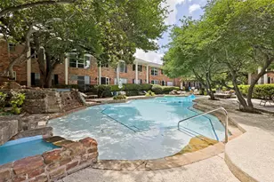 3031 Mahanna Springs Dr, Dallas, TX 75235 - Photo 10