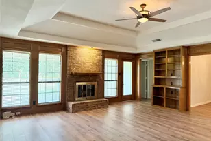 3212 Laurel Oaks Ct, Garland, TX 75044 - Photo 2