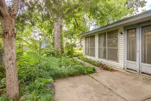 1329 Clarence St, Haltom City, TX 76117 - Photo 36