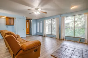 1329 Clarence St, Haltom City, TX 76117 - Photo 24