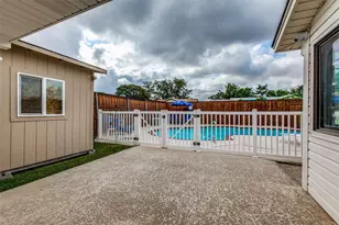 1902 Heather Way, Richardson, TX 75081 - Photo 4