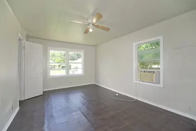 901 N Howeth, Gainesville, TX 76240 - Photo 16