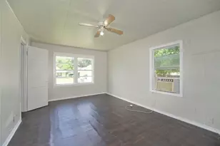 901 N Howeth, Gainesville, TX 76240 - Photo 16