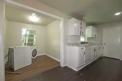 901 N Howeth, Gainesville, TX 76240 - Photo 14