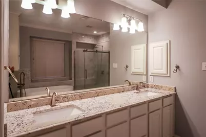 9130 Bottlebrush Lane, Irving, TX 75063 - Photo 14