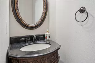 2470 Sunderland Ln, Lewisville, TX 75067 - Photo 24