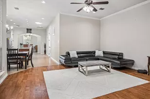 2470 Sunderland Ln, Lewisville, TX 75067 - Photo 8
