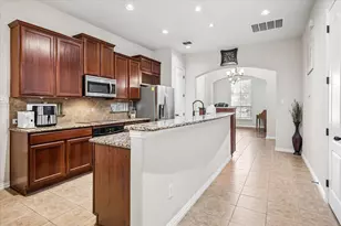 2470 Sunderland Ln, Lewisville, TX 75067 - Photo 12
