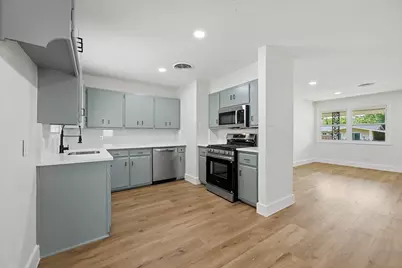 716 Pine Street, Hurst, TX 76053 - Photo 10