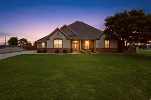 813 Blue Quail Dr, Weatherford, TX 76087 - Photo 2