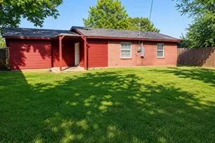 3422 Princeton Dr, Irving, TX 75062 - Photo 10