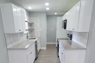 2700 Ozark Dr, Arlington, TX 76014 - Photo 6