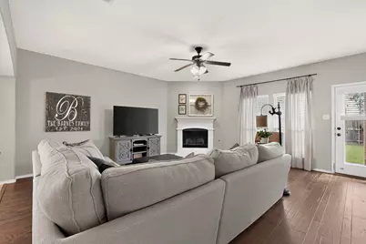 201 Sandy Creek Way, McKinney, TX 75072 - Photo 4
