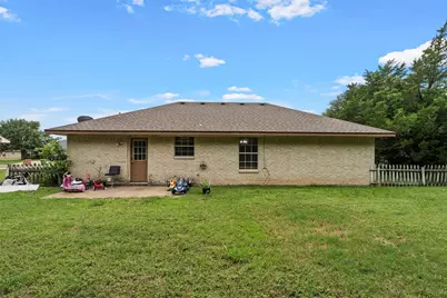 1307 Luanne, Bellmead, TX 76705 - Photo 22