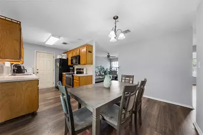 1307 Luanne, Bellmead, TX 76705 - Photo 6
