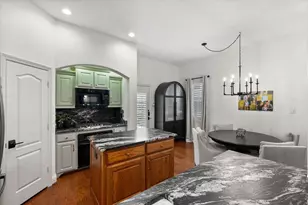 8232 Bridge St, North Richland Hills, TX 76180 - Photo 10