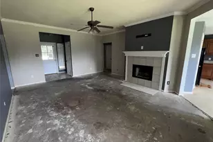 517 Birch St, Crowley, TX 76036 - Photo 10