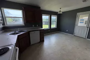 517 Birch St, Crowley, TX 76036 - Photo 20