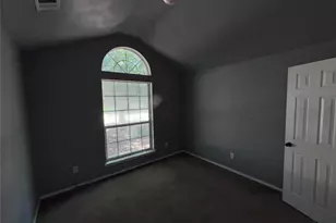 517 Birch St, Crowley, TX 76036 - Photo 24