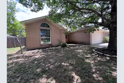 517 Birch Street, Crowley, TX 76036 - Photo 2