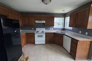 517 Birch St, Crowley, TX 76036 - Photo 18