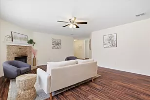1572 Chivalry Ln, Little Elm, TX 75068 - Photo 10