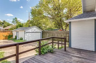 2101 Fairmount Ave, Fort Worth, TX 76110 - Photo 12