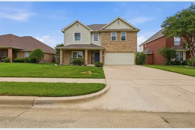807 Huebner Way, Burleson, TX 76028 - Photo 2