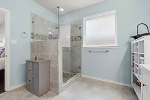 807 Huebner Way, Burleson, TX 76028 - Photo 36
