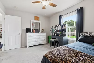 807 Huebner Way, Burleson, TX 76028 - Photo 26