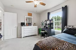 807 Huebner Way, Burleson, TX 76028 - Photo 26