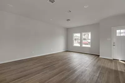 1136 E Broadway Avenue #1138, Fort Worth, TX 76104 - Photo 4