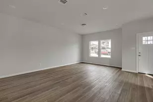 1136 E Broadway Ave, Fort Worth, TX 76104 - Photo 4