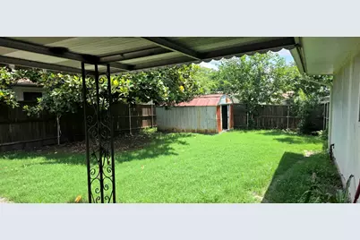 1018 Rockledge Drive, Garland, TX 75043 - Photo 10