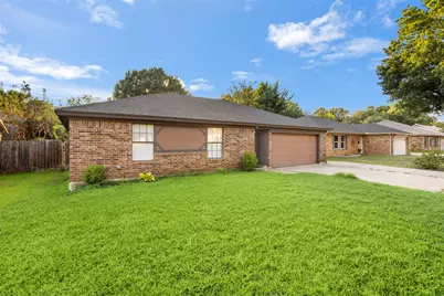 6200 Big Springs Drive, Arlington, TX 76001 - Photo 2