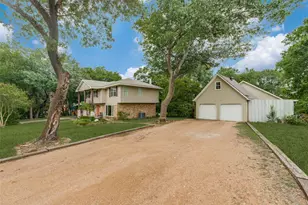 1020 Young Trail, Fairview, TX 75069 - Photo 2