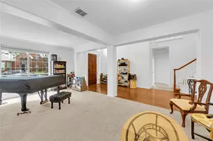 8305 Bartley Cir, Plano, TX 75025 - Photo 8