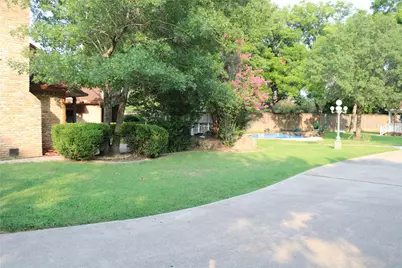 3010 Saint Lo, Irving, TX 75060 - Photo 4