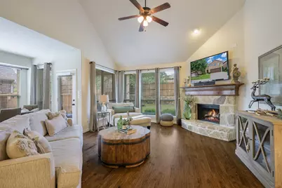 5204 Fringetree Drive, McKinney, TX 75071 - Photo 14