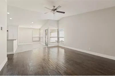 3505 Hanover Lane, Irving, TX 75062 - Photo 4