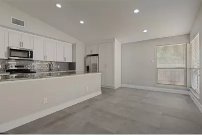3505 Hanover Lane, Irving, TX 75062 - Photo 2