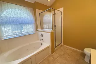 209 Moonlight Dr, Euless, TX 76039 - Photo 12
