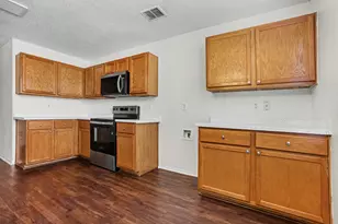14847 Canyon Ridge Dr, Balch Springs, TX 75180 - Photo 10