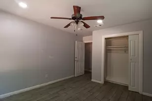 605 Blue Lake Dr, Fort Worth, TX 76103 - Photo 22