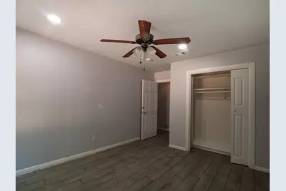 605 Blue Lake Drive, Fort Worth, TX 76103 - Photo 24